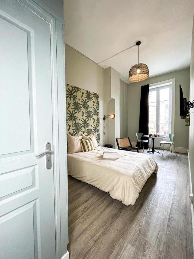 Suite Shamrock Лион Екстериор снимка