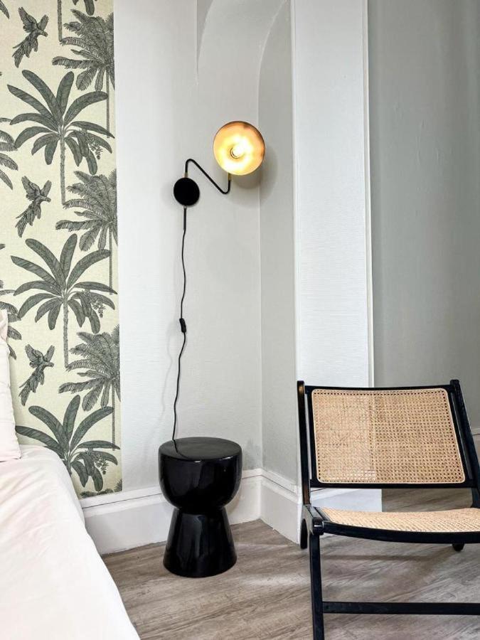Suite Shamrock Лион Екстериор снимка