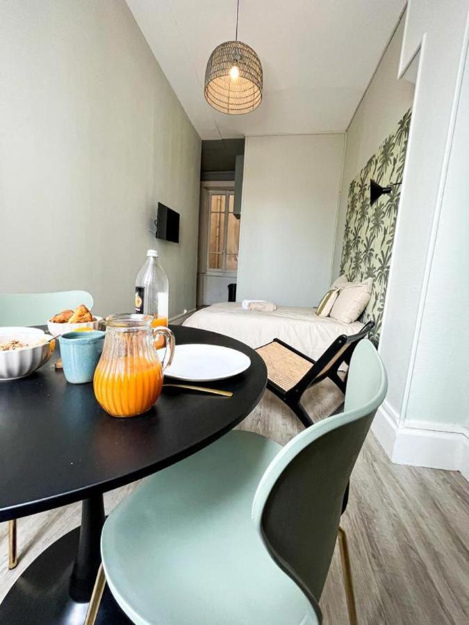 Suite Shamrock Лион Екстериор снимка
