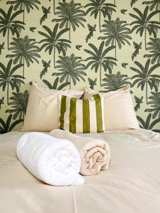 Suite Shamrock Лион Екстериор снимка